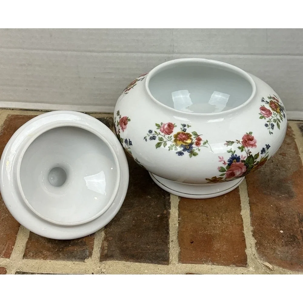 Royal Crest Porcelain Jar 7 1/2